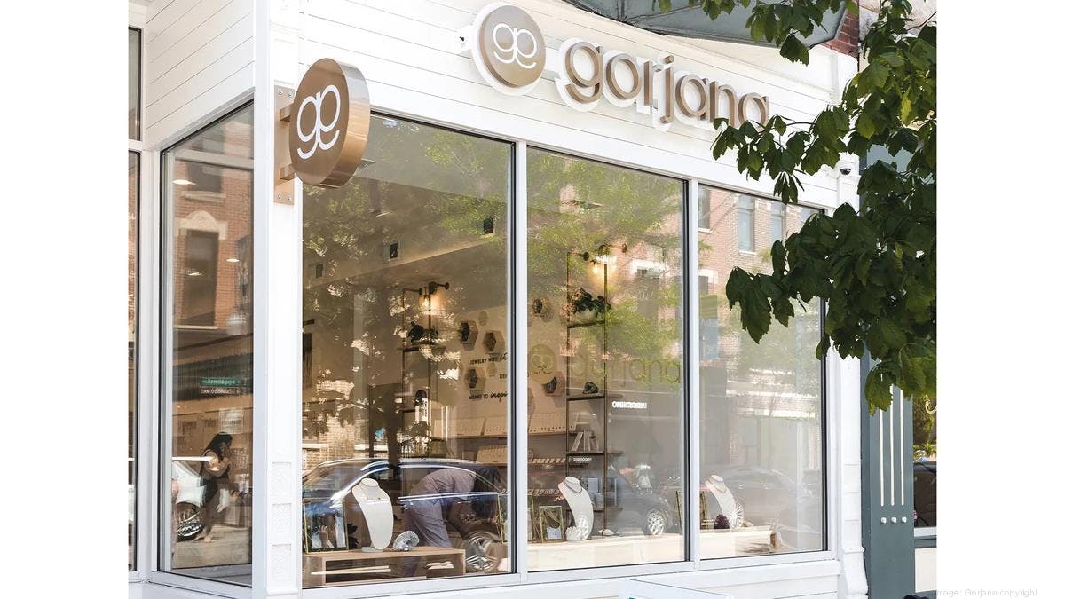 gorjana store front using Endear for retail clienteling